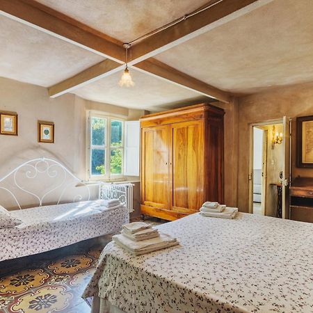 Agriturismo Di Charme E Ristorante Stallato Il Filo Di Paglia Carro Buitenkant foto