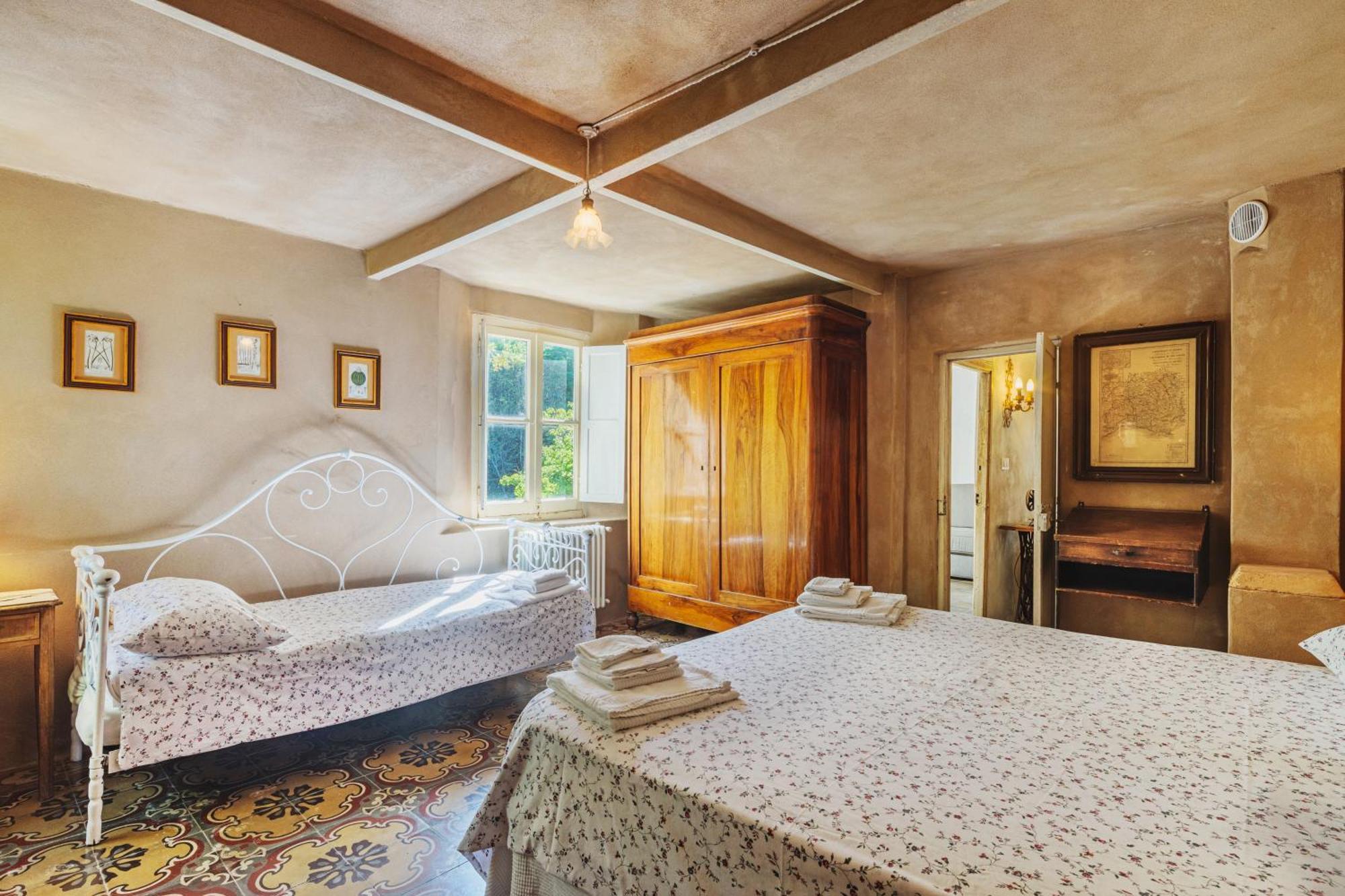 Agriturismo Di Charme E Ristorante Stallato Il Filo Di Paglia Carro Buitenkant foto